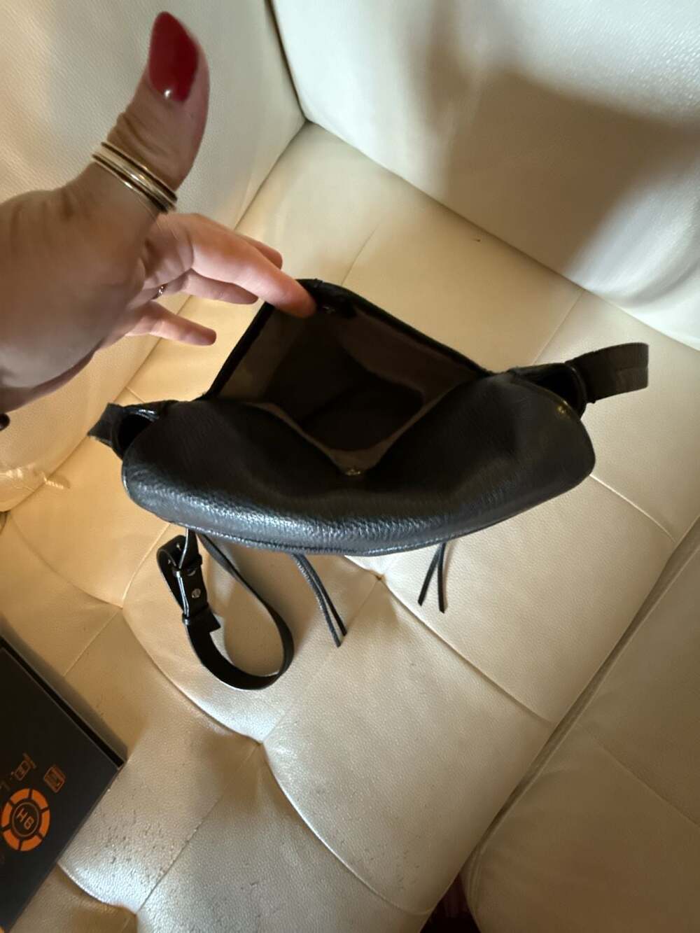 Vince Camuto Black Pebbled Leather Multi-Pocket Crossbody Bag - Picture 6 of 6